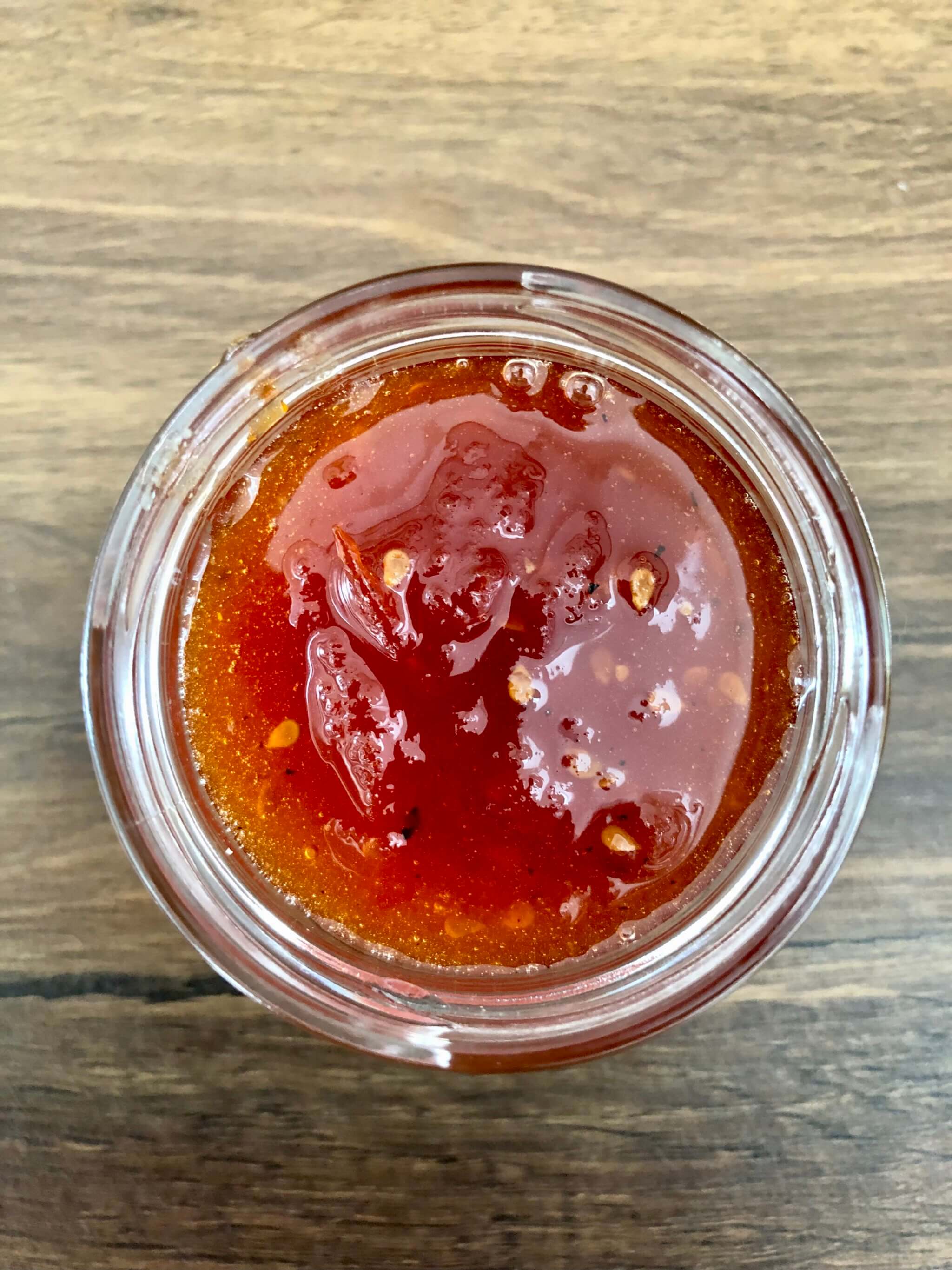 Tomatenmarmelade im Glas.